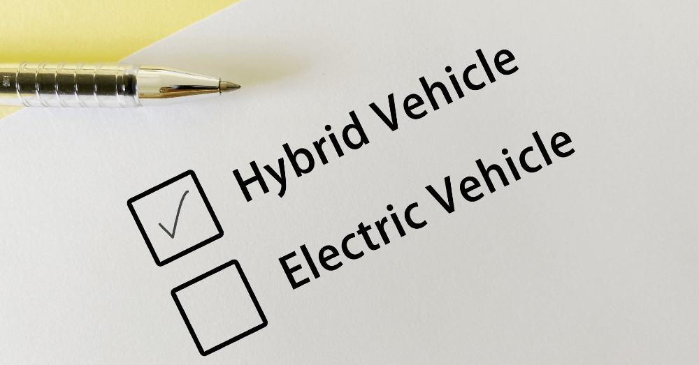 US Auto Manufacturers Are Shifting From EVs to Hybrids